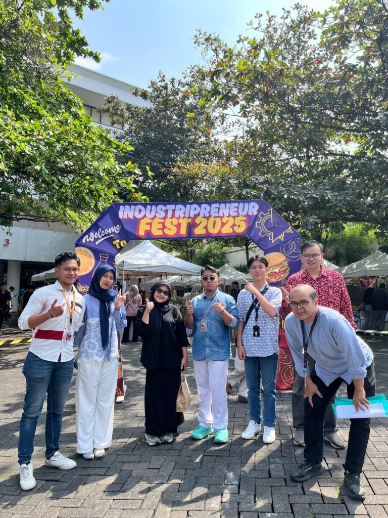 Mahasiswa Teknik Industri Angkatan 2022 Gelar “Industripreneur Fest 2025”