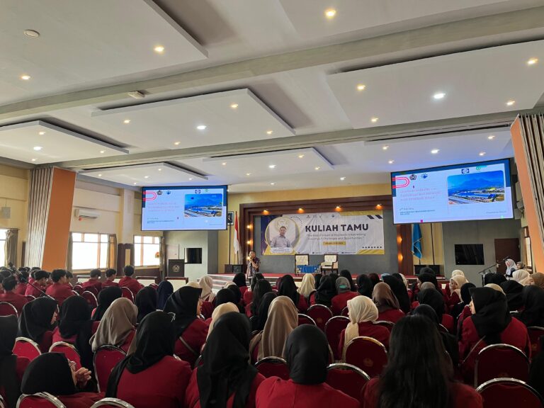 Teknik Industri UMM Gelar Kuliah Tamu: Peran Engineer dalam Menghadapi Tantangan dan Peluang Industri 4.0